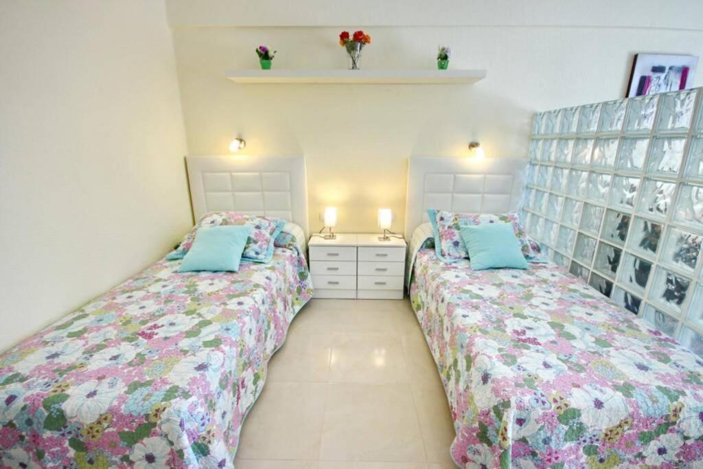 Studio In Beachfront Complex In El Duque Area, Costa Adeje Eksteriør bilde